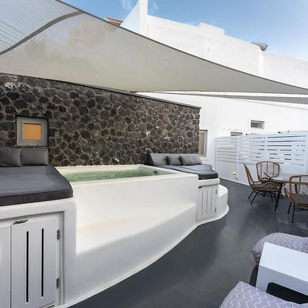 Sun Naam Home Santorini With Heated Jacuzzi Karterádosz Kültér fotó